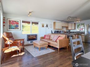 46 G Mukilteo Way, Hat Island WA 98206