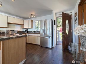 46 G Mukilteo Way, Hat Island WA 98206