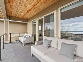 2414 Garden Court N, Renton WA 98056