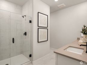 6949 NE 184th Lane 412, Kenmore WA 98028