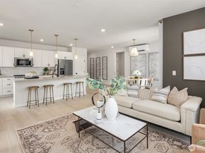 6949 NE 184th Lane 412, Kenmore WA 98028