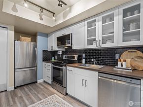 2001 E Yesler Way 46, Seattle WA 98122