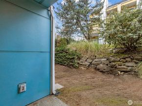 2001 E Yesler Way 46, Seattle WA 98122