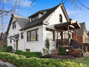 7060 Dibble Avenue NW, Seattle WA 98117