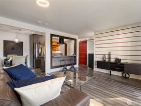 19409 56th Avenue W 201, Lynnwood WA 98036