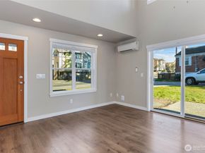 12757 Dayton Avenue N B, Seattle WA 98133