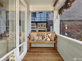 410 Malden Avenue E B, Seattle WA 98112