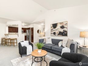 15300 112th Avenue NE C304, Bothell WA 98011