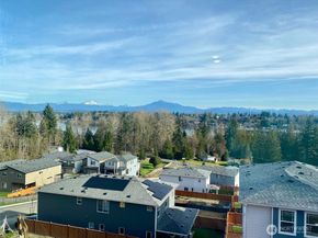 617 103rd Court SE SW 10, Lake Stevens WA 98258