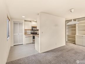 505 W Roy Street 304, Seattle WA 98119