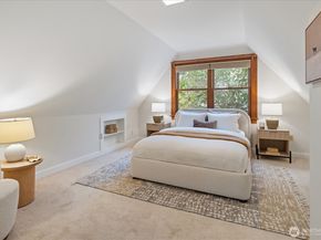 2463 26th Avenue E, Seattle WA 98112