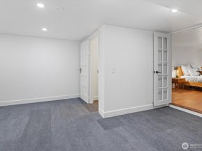 2463 26th Avenue E, Seattle WA 98112