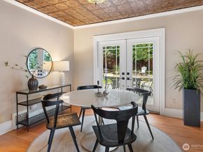 2463 26th Avenue E, Seattle WA 98112