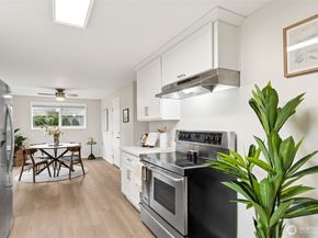 18720 4th Avenue S, Burien WA 98148