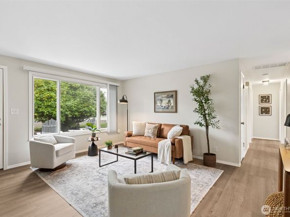 18720 4th Avenue S, Burien WA 98148