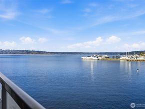 515 S Lake Street 204, Kirkland WA 98033