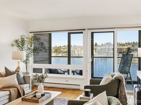 515 S Lake Street 204, Kirkland WA 98033