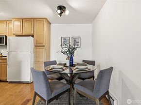 515 S Lake Street 204, Kirkland WA 98033