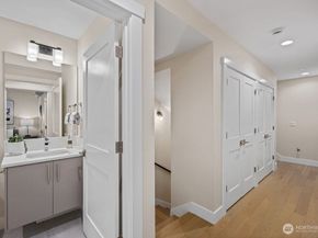 11223 NE 13th Lane, Bellevue WA 98004