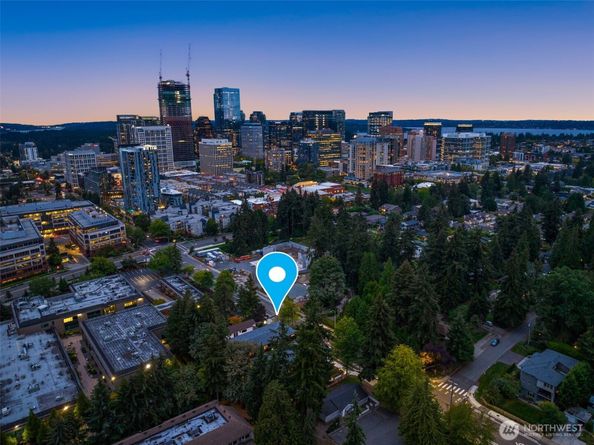 11223 NE 13th Lane, Bellevue WA 98004