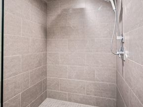 11223 NE 13th Lane, Bellevue WA 98004