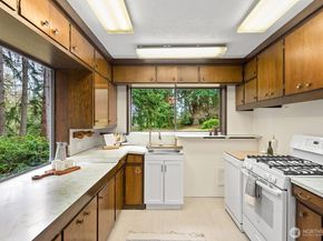 15019 119th Avenue SW, Vashon WA 98070