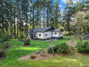 15019 119th Avenue SW, Vashon WA 98070
