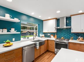 15019 119th Avenue SW, Vashon WA 98070