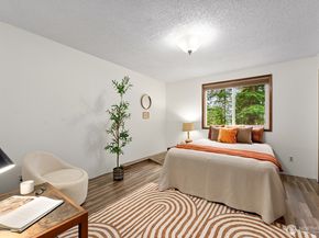 15019 119th Avenue SW, Vashon WA 98070