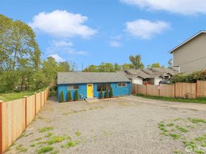 833 E Marine View Drive, Everett WA 98201