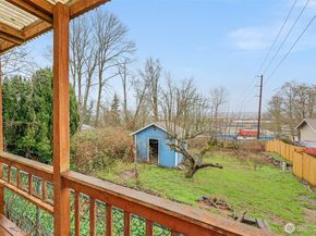833 E Marine View Drive, Everett WA 98201