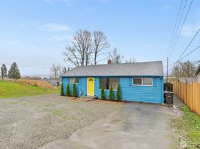 833 E Marine View Drive, Everett WA 98201