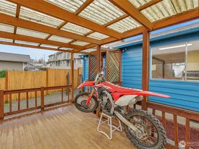 833 E Marine View Drive, Everett WA 98201