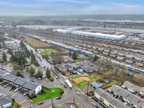 833 E Marine View Drive, Everett WA 98201