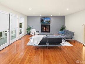 14916 NE 76th Court, Redmond WA 98052