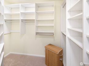 14916 NE 76th Court, Redmond WA 98052