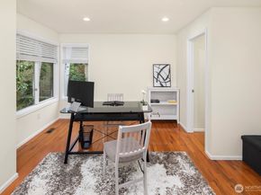 14916 NE 76th Court, Redmond WA 98052