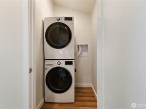 115 N 105th Street B, Seattle WA 98133