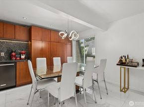 9904 NE 124th Street 1006, Kirkland WA 98034