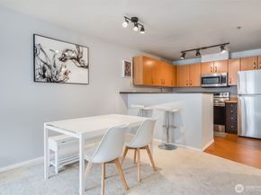 4020 Aurora Avenue N 403, Seattle WA 98104