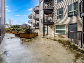 4020 Aurora Avenue N 403, Seattle WA 98104