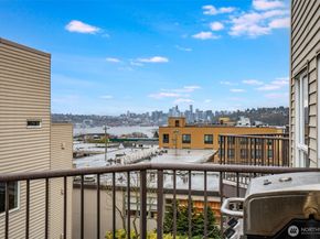 4020 Aurora Avenue N 403, Seattle WA 98104