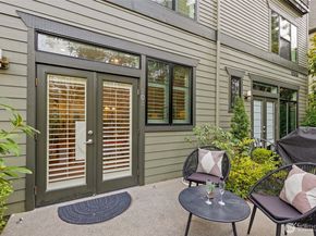 10595 NE 12th Place 102, Bellevue WA 98004