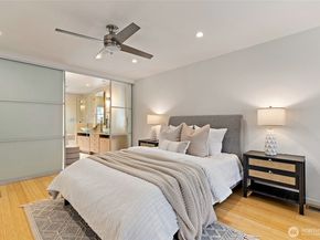 10595 NE 12th Place 102, Bellevue WA 98004