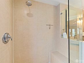 10595 NE 12th Place 102, Bellevue WA 98004