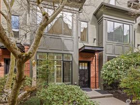 10595 NE 12th Place 102, Bellevue WA 98004