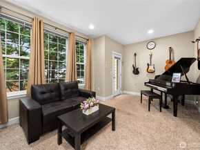 11023 SE 240th Street H1, Kent WA 98031