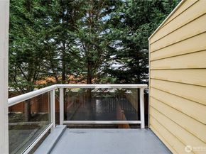 11023 SE 240th Street H1, Kent WA 98031