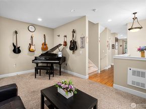 11023 SE 240th Street H1, Kent WA 98031