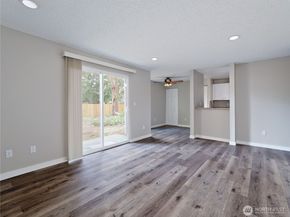 4601 SW 320th Street B3, Federal Way WA 98023